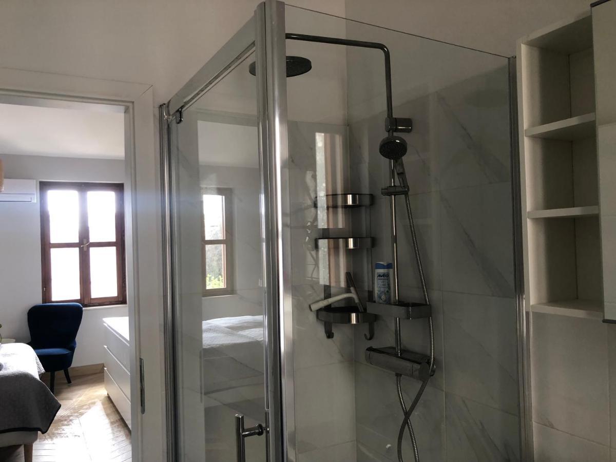De Luxe Room In The Heart Of The City Ρόβινι Εξωτερικό φωτογραφία