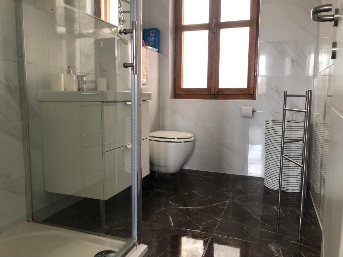 De Luxe Room In The Heart Of The City Ρόβινι Εξωτερικό φωτογραφία